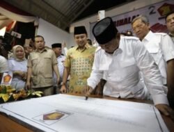 Prabowo Resmikan Kantor DPD Gerindra di Banten