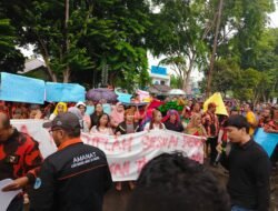 Ribuan Massa Demo di Kejari Langkat, Kordinator Aksi : TRP Tidak Terlibat TPPO