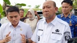 Tinjau Jalan Rusak, Ricky Anthony dan Ondim: Segera Diperbaiki